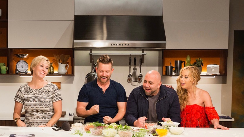 Celebrities in the kitchen on Celebrity Food Fight
